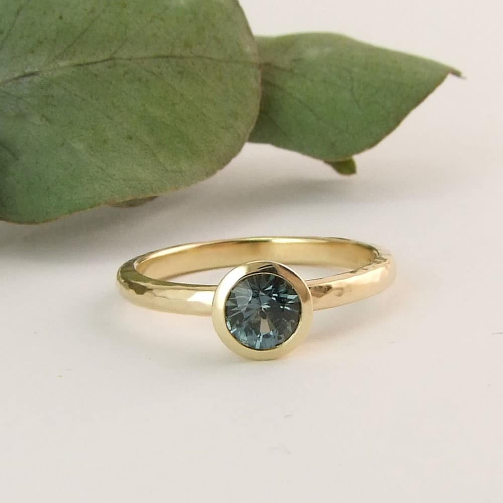 Round Teal Sapphire Ring - Image 3