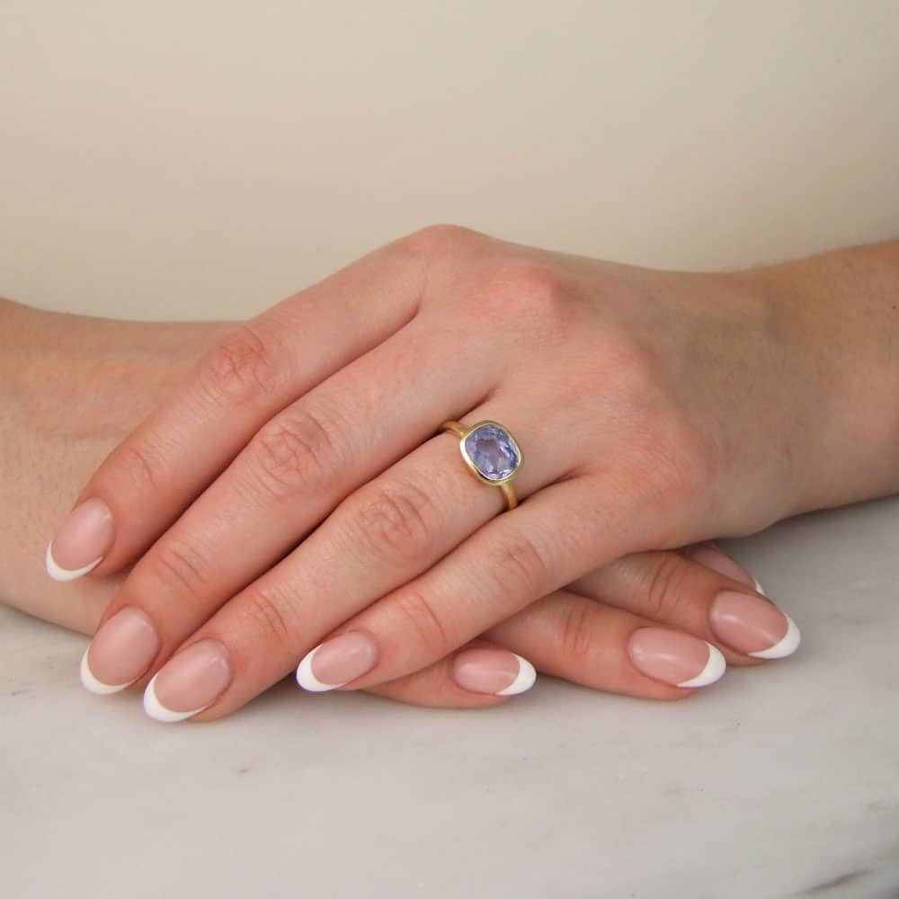 Ceylon Sapphire Cushion Cut Ring - Image 2