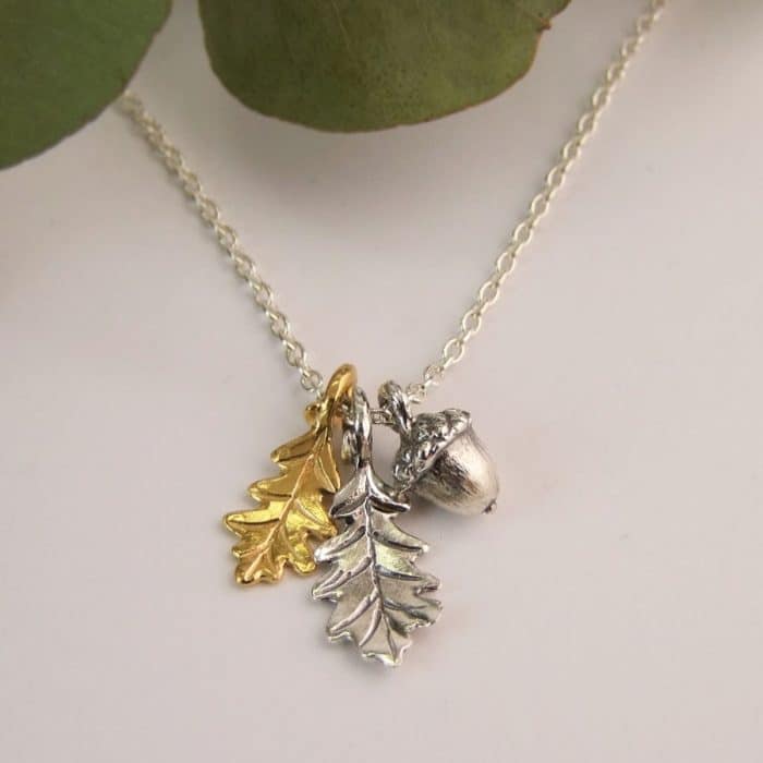 Oak Necklace