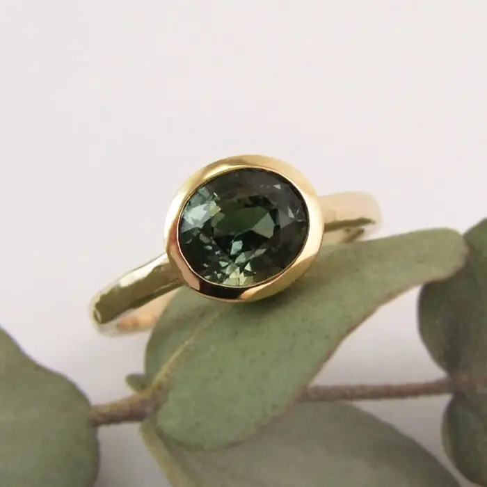 Bicolour Green Sapphire Ring